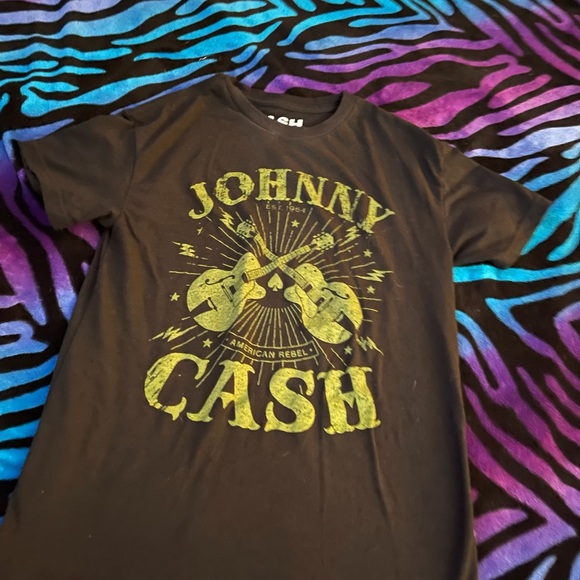 Johnny Cash shirt😎😎 - Picture 4 of 5